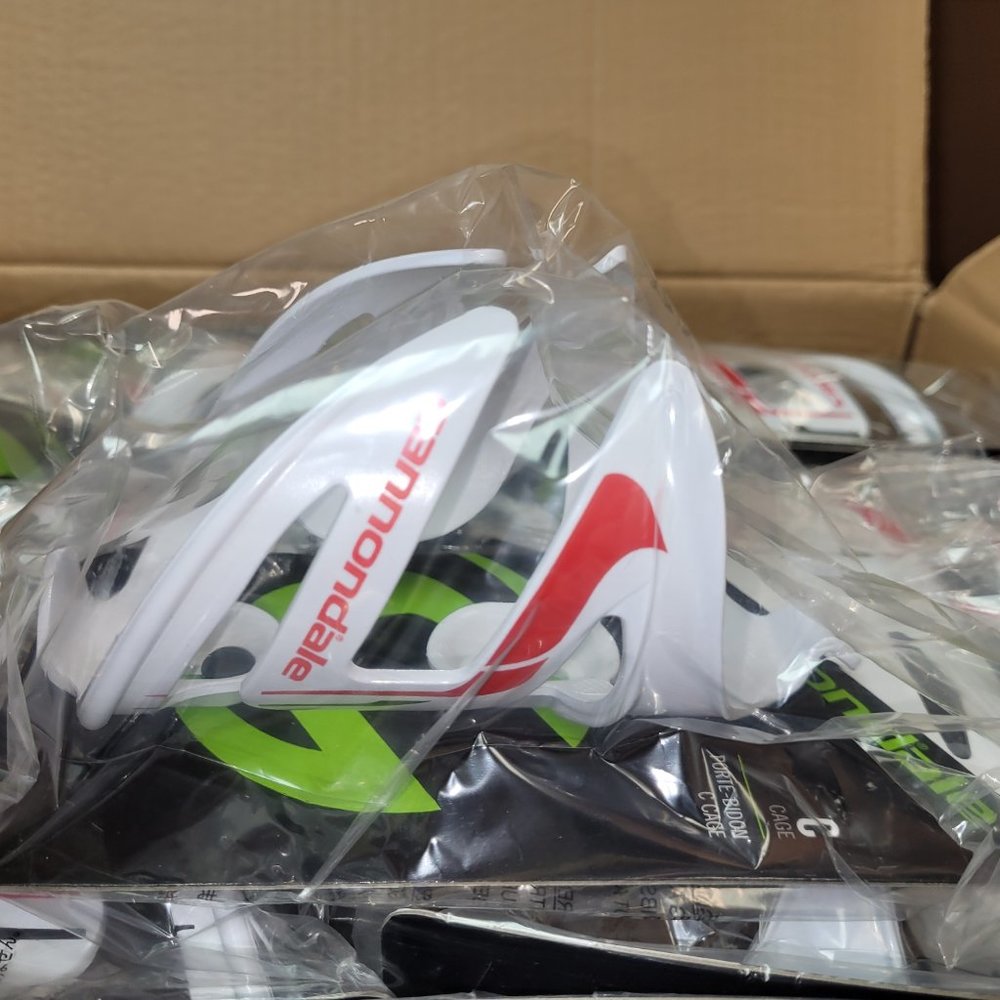 1 Cannondale C Bicycle Water Bottle Cages White/Red for you bicycle bike - Picture 7 of 10